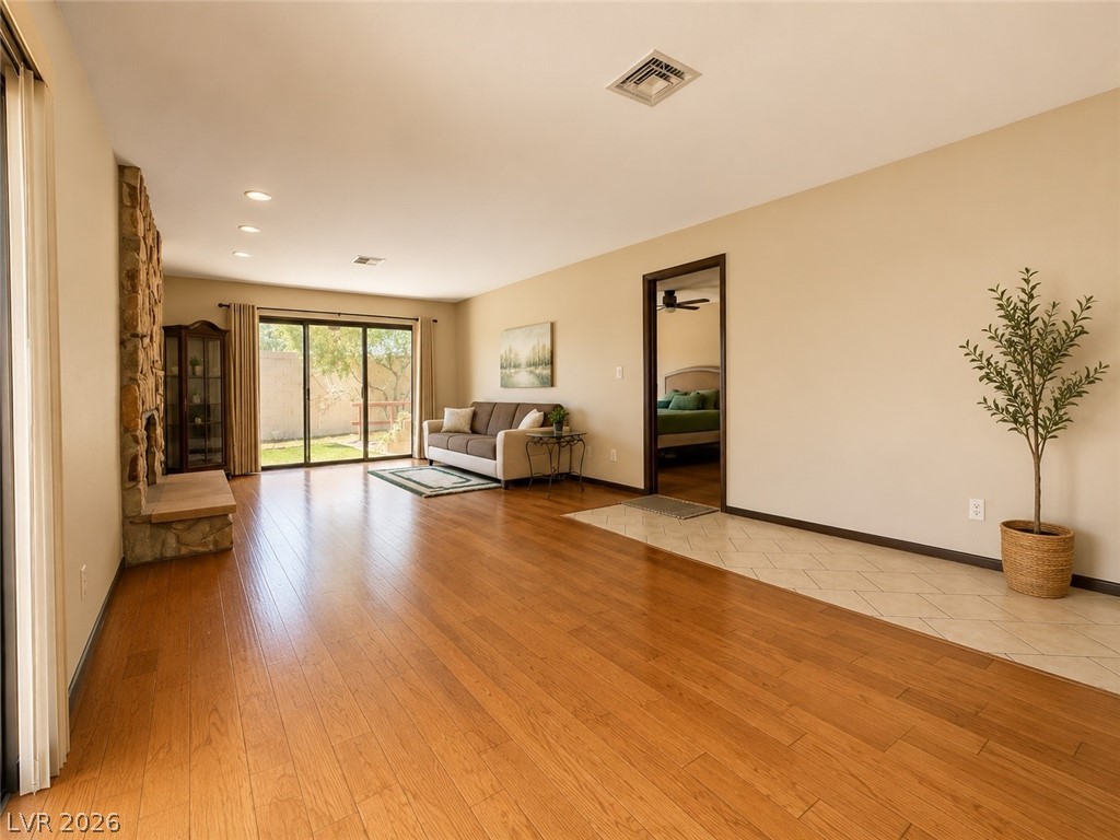 2521 Swan Lane