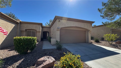 Townhouse For Sale - 2202 Spring Water Drive<br/> Clark County, Las Vegas, NV 89134