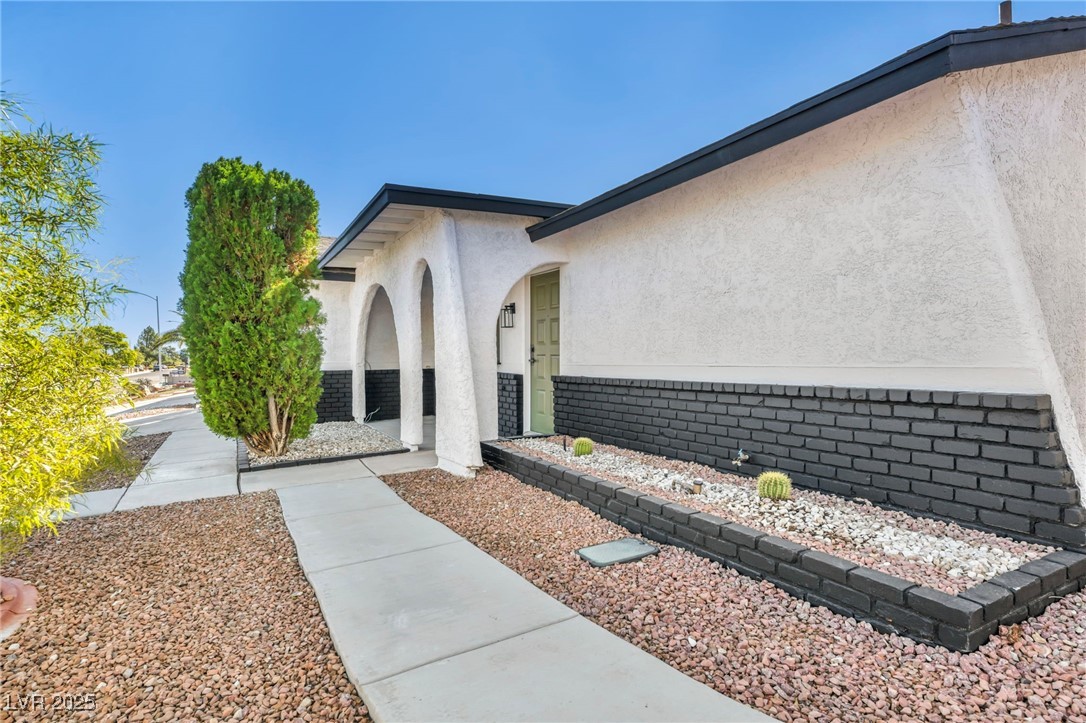 7113 Carrondale Way