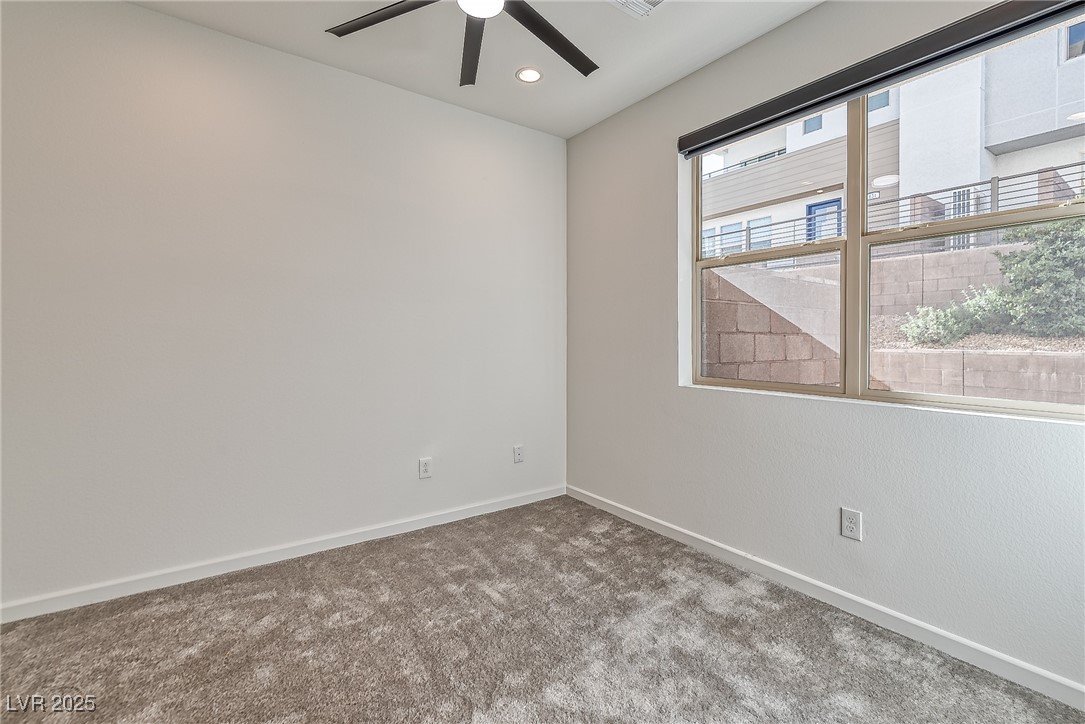 639 Grey Saker Street, Las Vegas, Nevada image 31