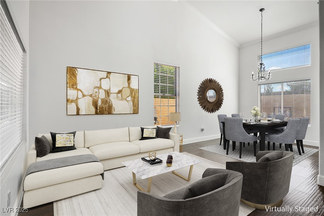 2439 Avenida Flores