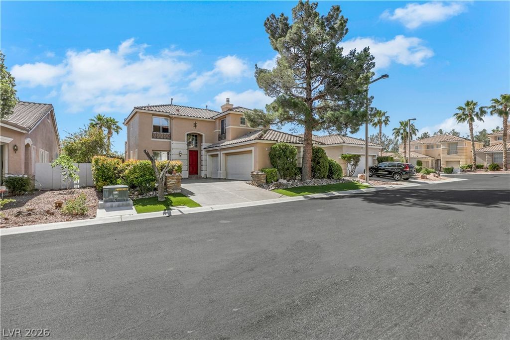Photo of 1804 Snow Spring Lane, Las Vegas, NV 89134 (MLS # 2777508)