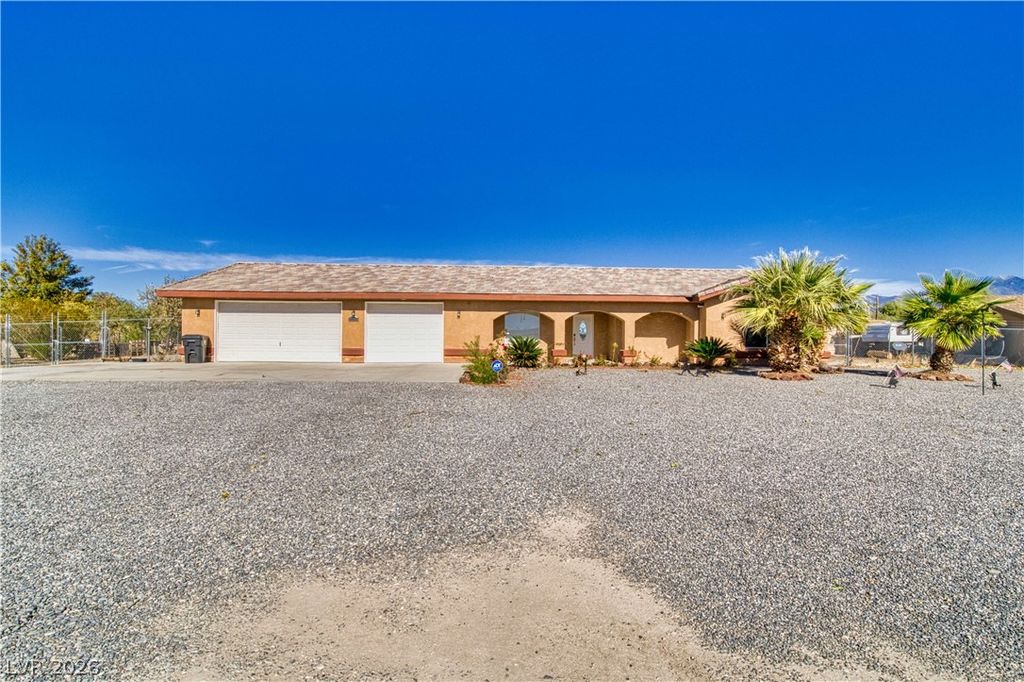 Photo of 4900 E Cheyenne Way, Pahrump, NV 89061 (MLS # 2776810)