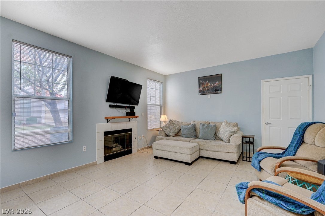8555 W Russell Road 1017