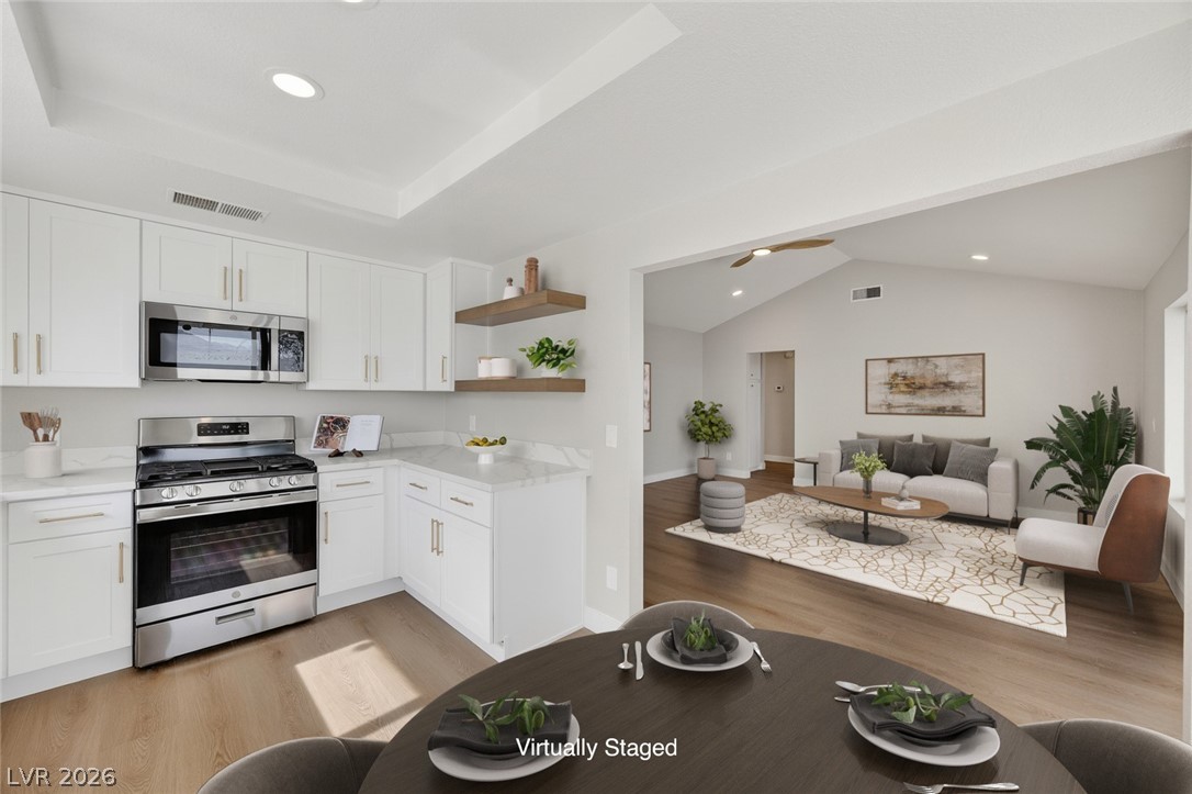 4118 Ridgewood Avenue