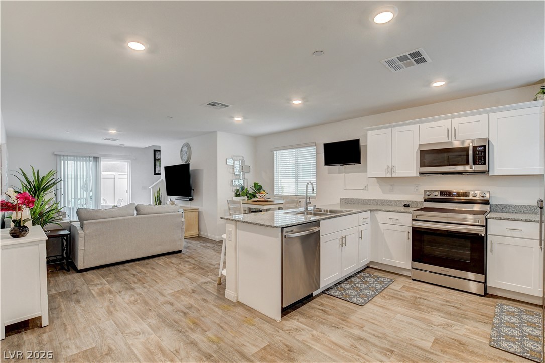 2872 Atomic Tangerine Way 4