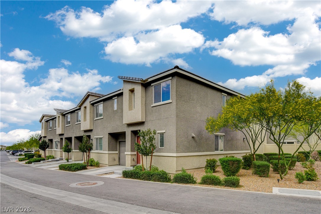 2872 Atomic Tangerine Way 4