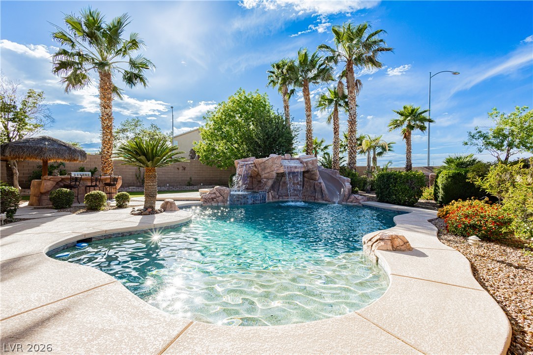 8932 Mannix Court