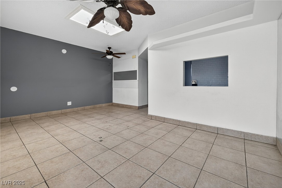 1422 N Jones Boulevard