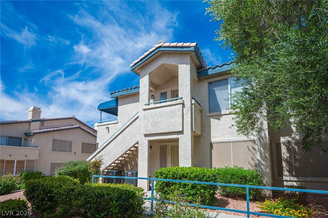 3425 E Russell Road 251
