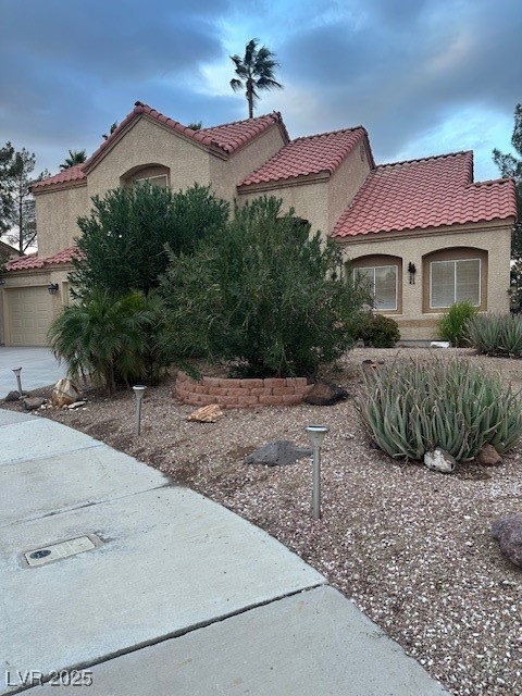 1741 Saddleback Court