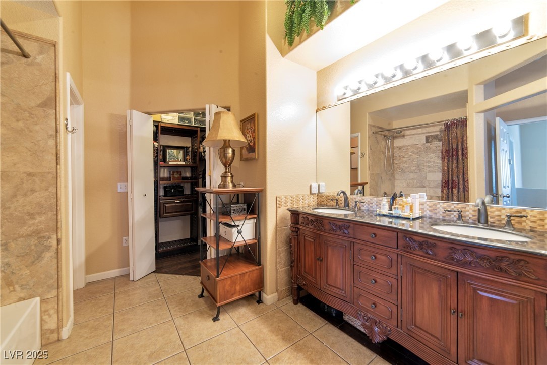 Las Vegas, Nevada 89108, United States, 2 Bedrooms Bedrooms, ,2 BathroomsBathrooms,Residential,Active,179414