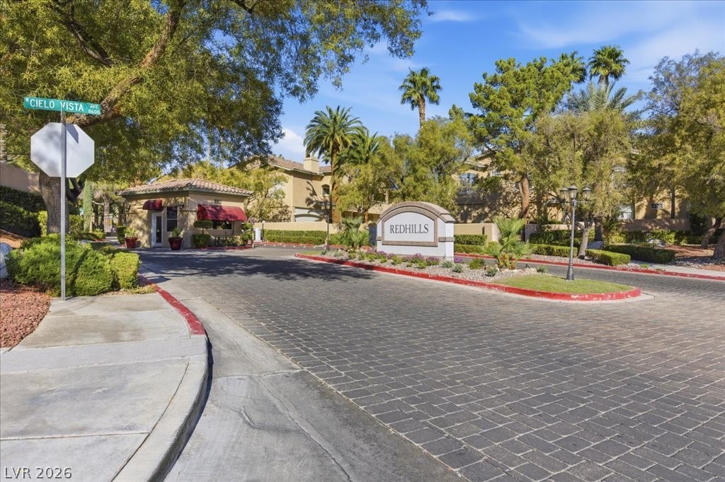 1700 Hills Of Red Drive 204