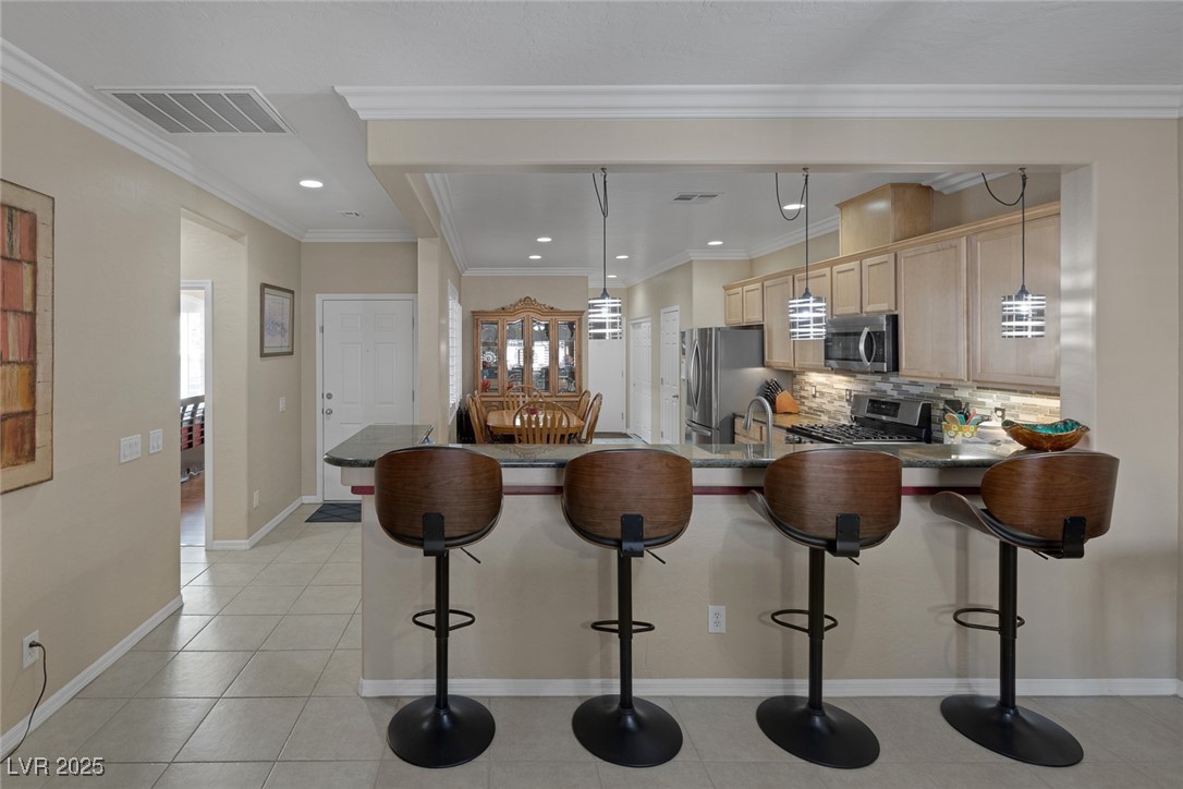 8645 Deering Bay Drive, Las Vegas, Nevada image 4