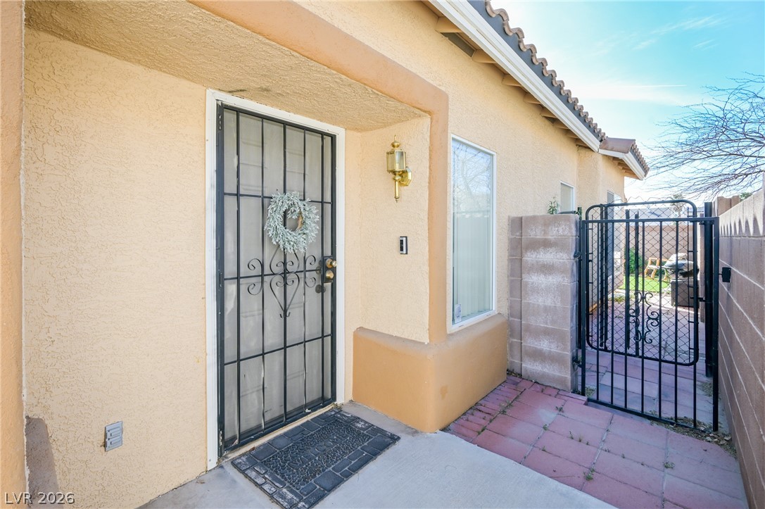 5811 Golden Wing Street