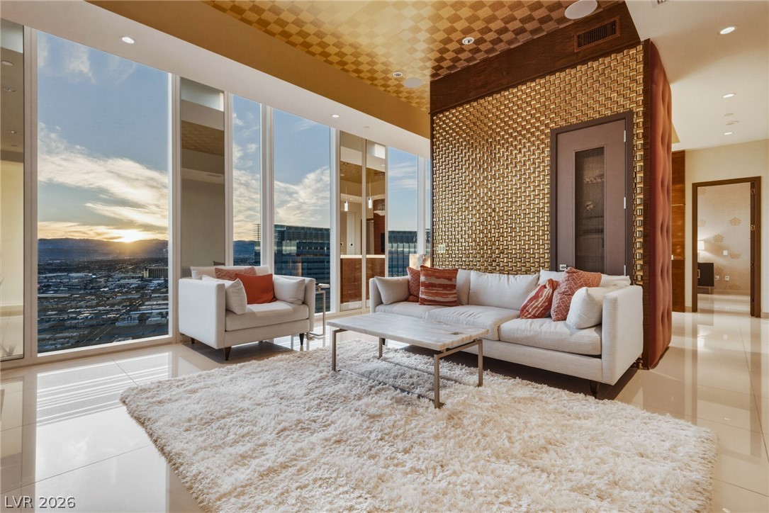 3750 Las Vegas Boulevard 4707