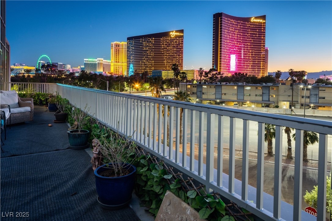 360 E Desert Inn Road 407