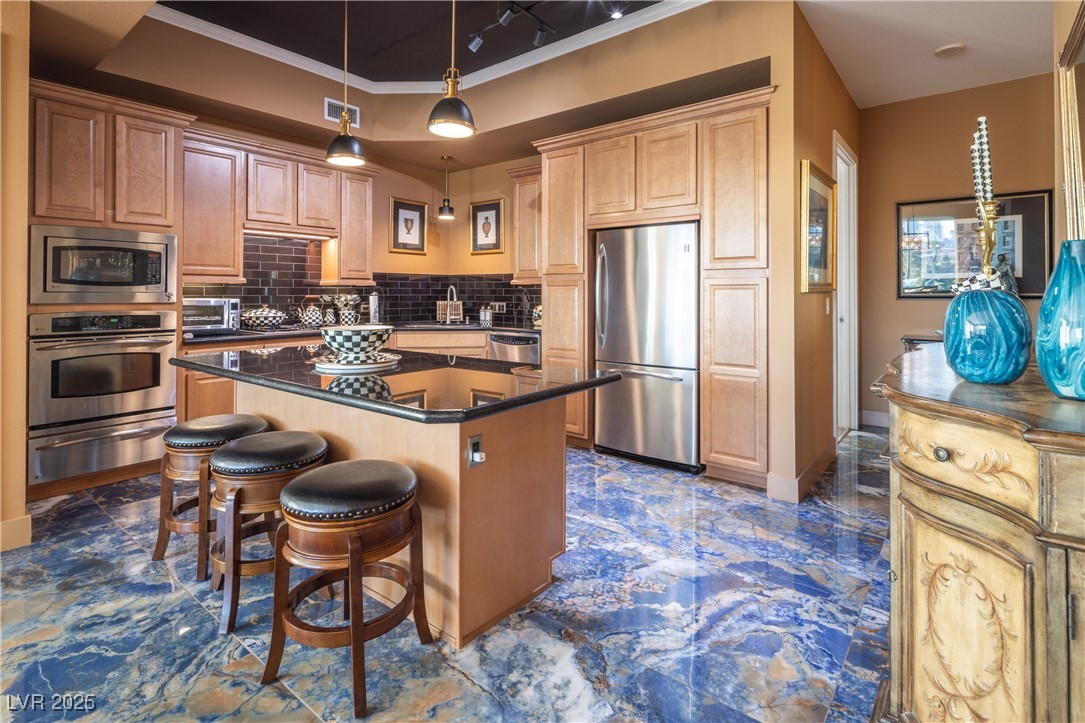 360 E Desert Inn Road 407
