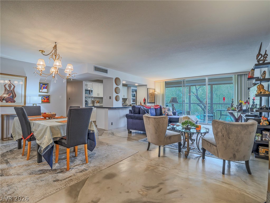 730 S Royal Crest Circle 422