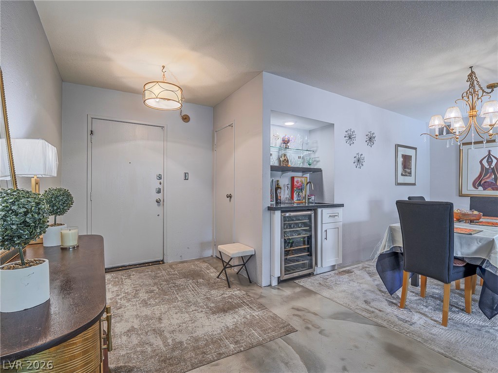 730 S Royal Crest Circle 422