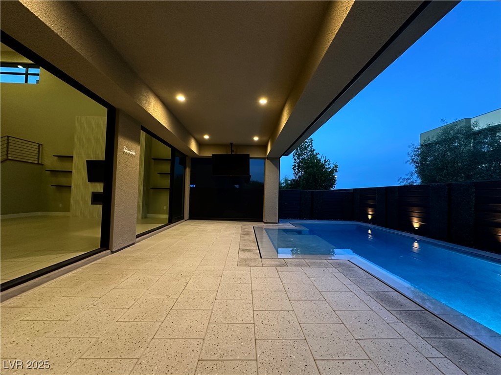 Las Vegas, Nevada 89135, United States, 3 Bedrooms Bedrooms, ,3 BathroomsBathrooms,Residential,Active,241041