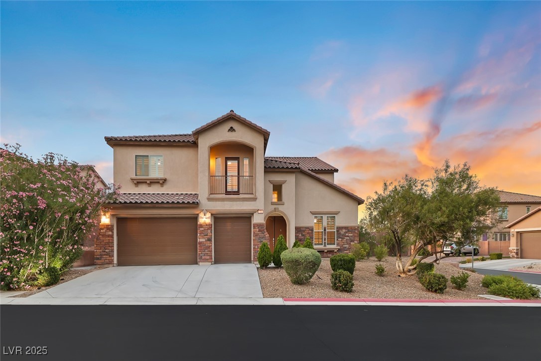 7148 White Bloom Avenue