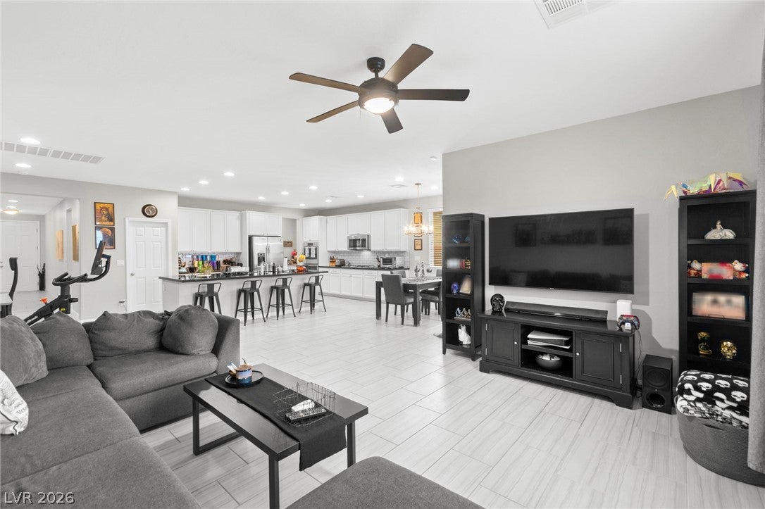 7148 Flora Lam Street