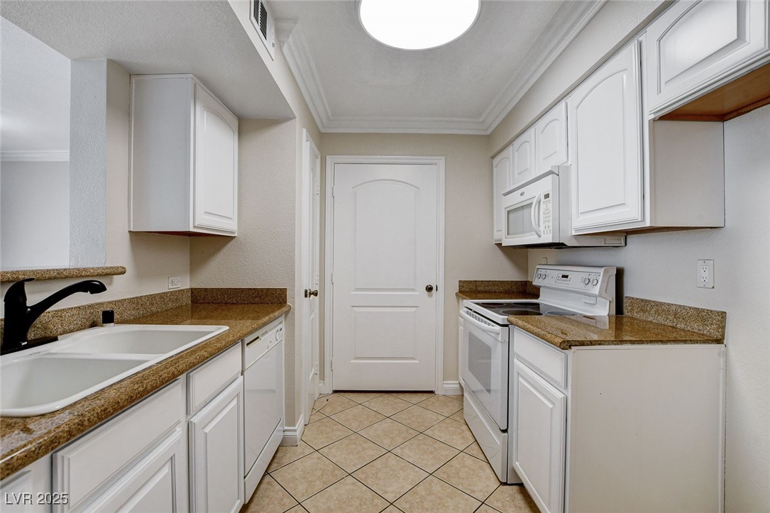 1150 N Buffalo Drive 1051