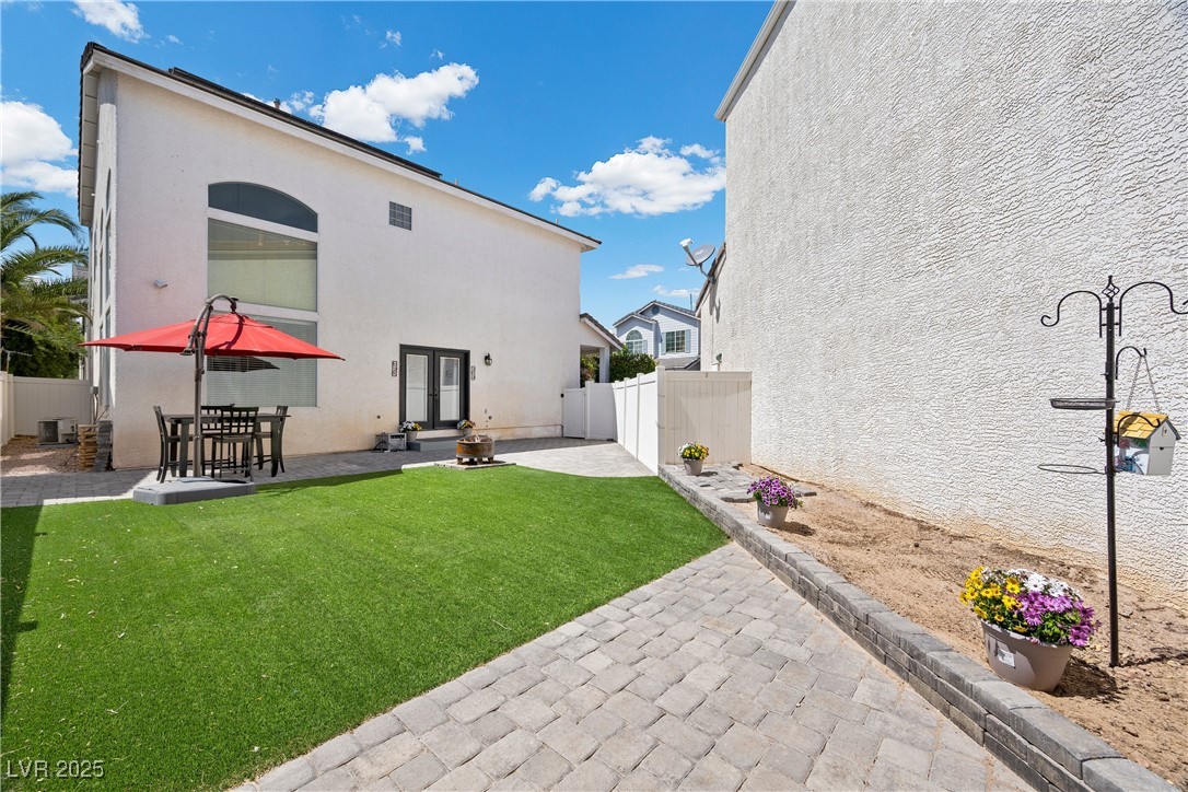 Las Vegas, Nevada 89183, United States, 4 Bedrooms Bedrooms, ,3 BathroomsBathrooms,Residential,Active,117535