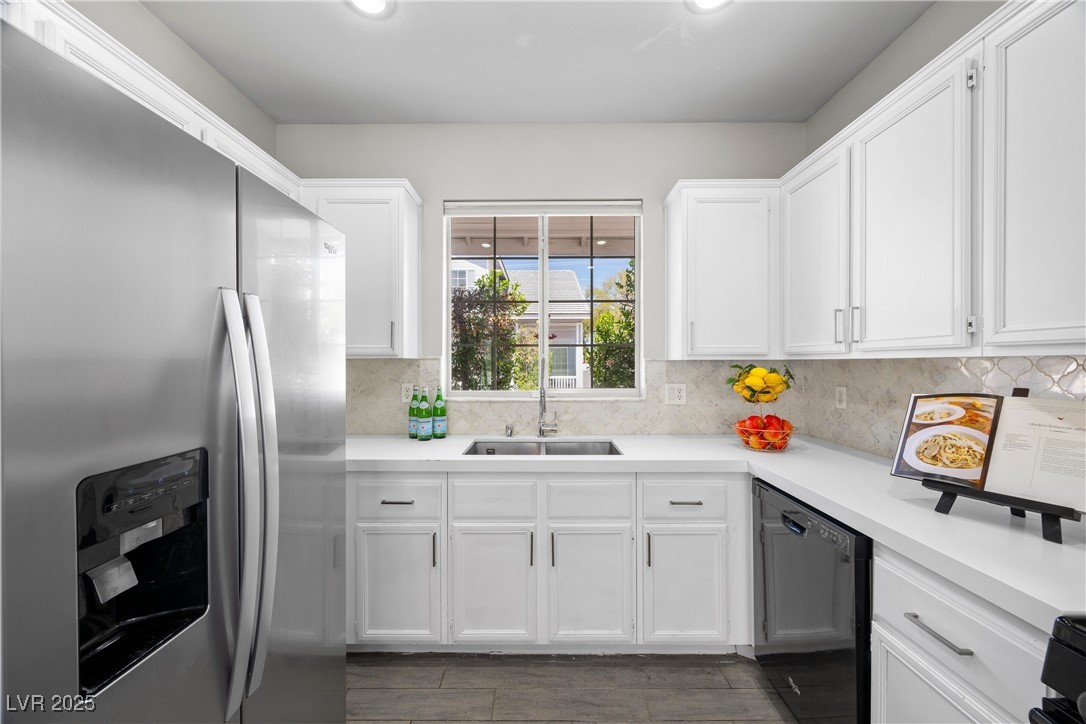 Las Vegas, Nevada 89183, United States, 4 Bedrooms Bedrooms, ,3 BathroomsBathrooms,Residential,Active,117535