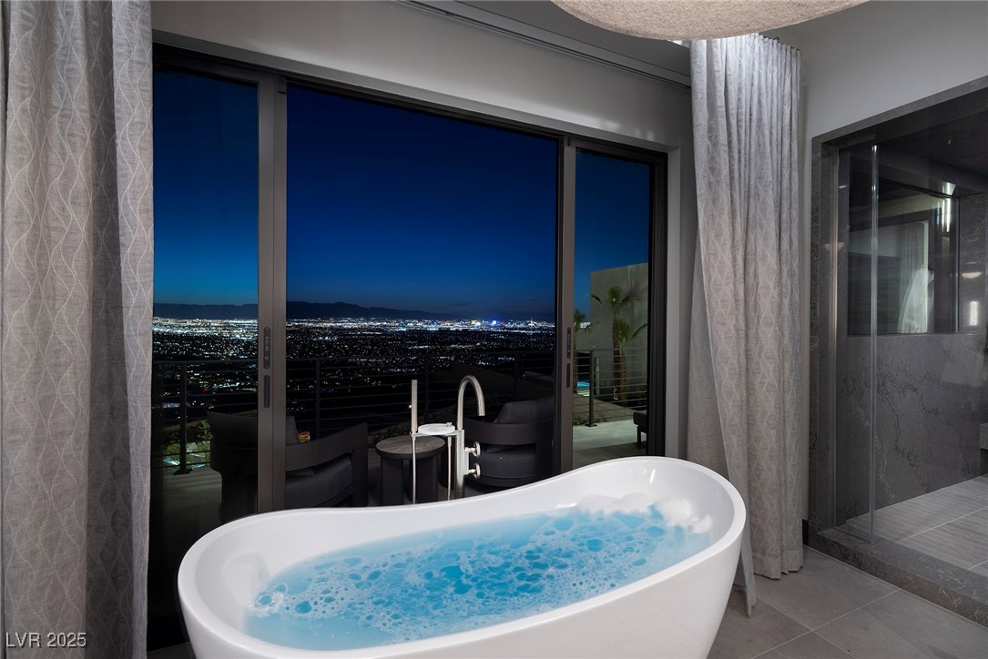 565 Overlook Rim Drive, Henderson, Nevada image 10