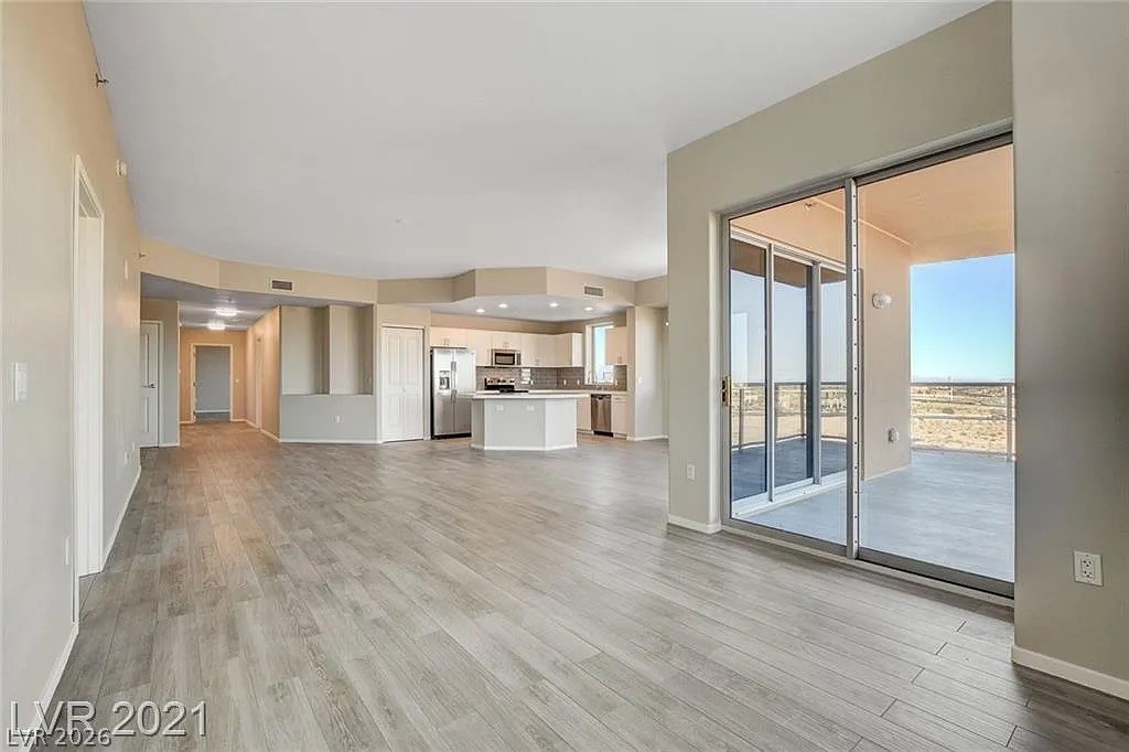 8255 Las Vegas Boulevard 611