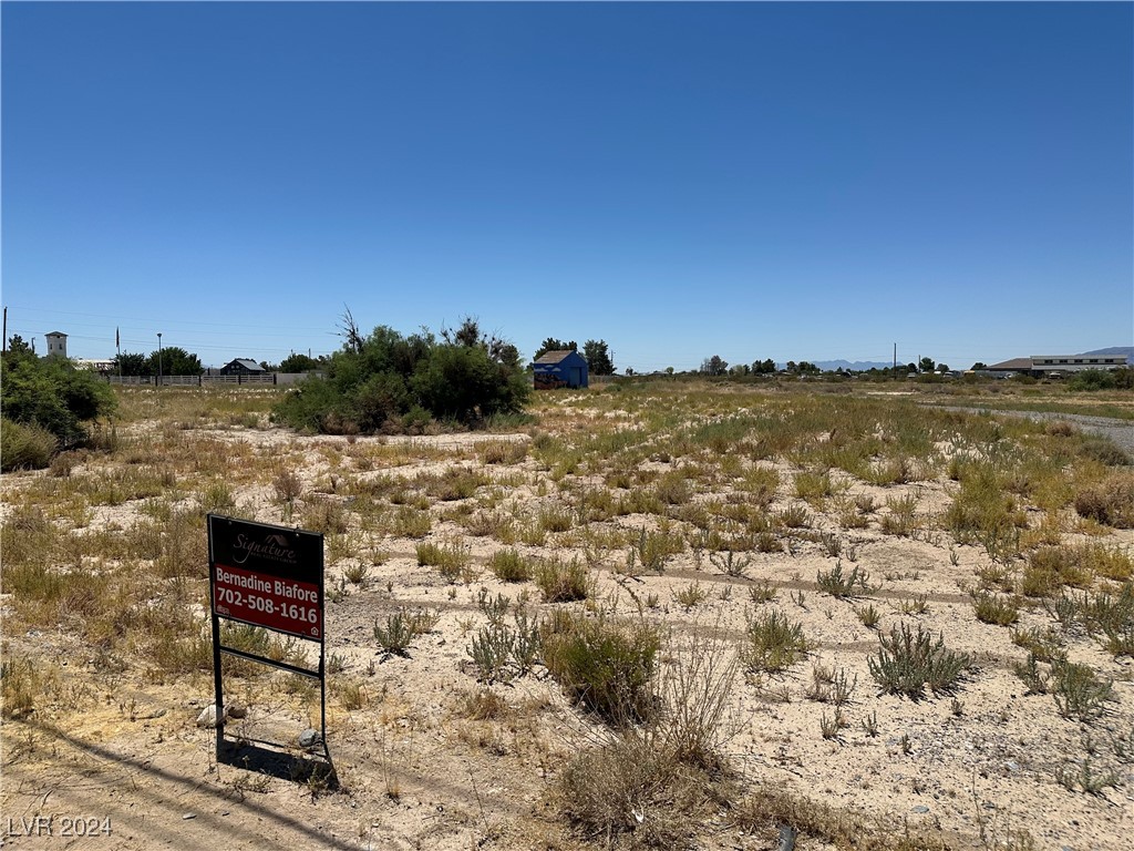 281 W Mesquite Avenue