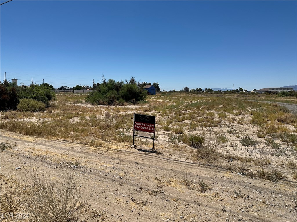 281 W Mesquite Avenue