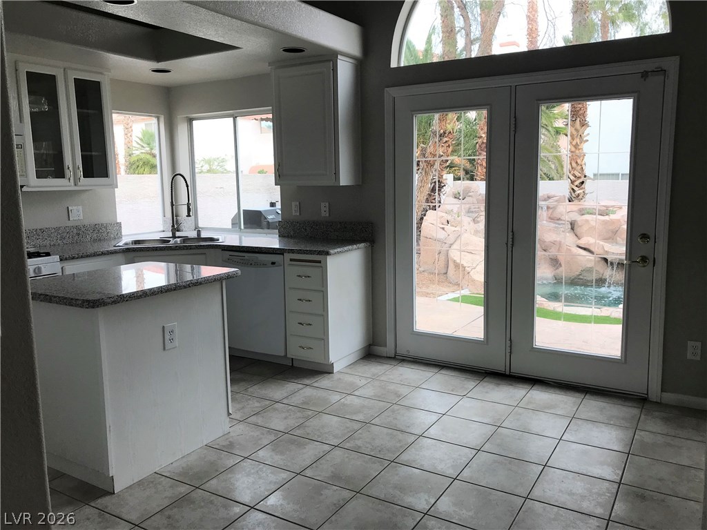 8608 Copper Knoll Avenue