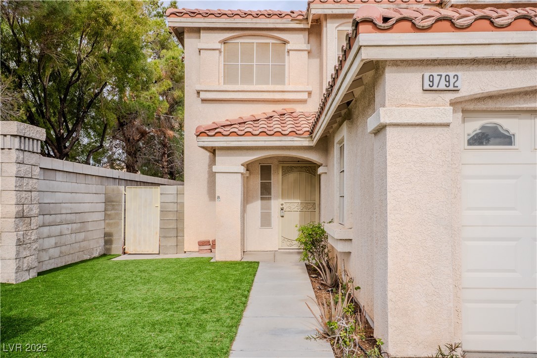 9792 Sonora Bend Avenue