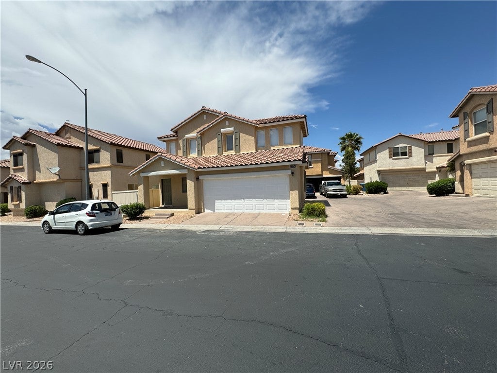 950 Grand Cerritos Avenue