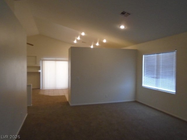 5439 ECHO HAWK Street 0