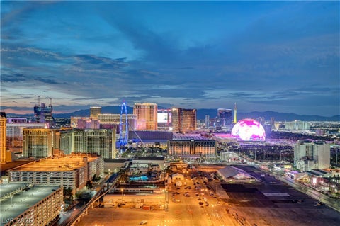 Photo of 125 E HARMON Avenue #3419 & 3421, Las Vegas, NV 89109 (MLS # 2801964)