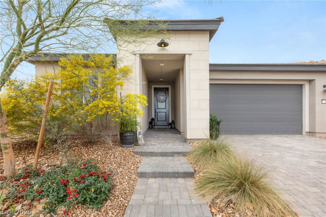 6 Sun Lily Lane