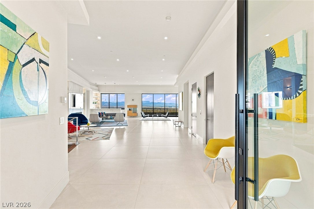 677 Overlook Rim Drive