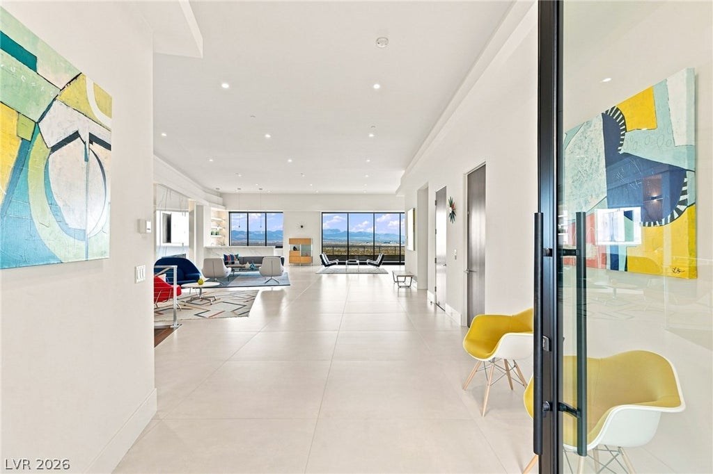 Photo of 677 Overlook Rim Drive, Henderson, NV 89012 (MLS # 2810221)