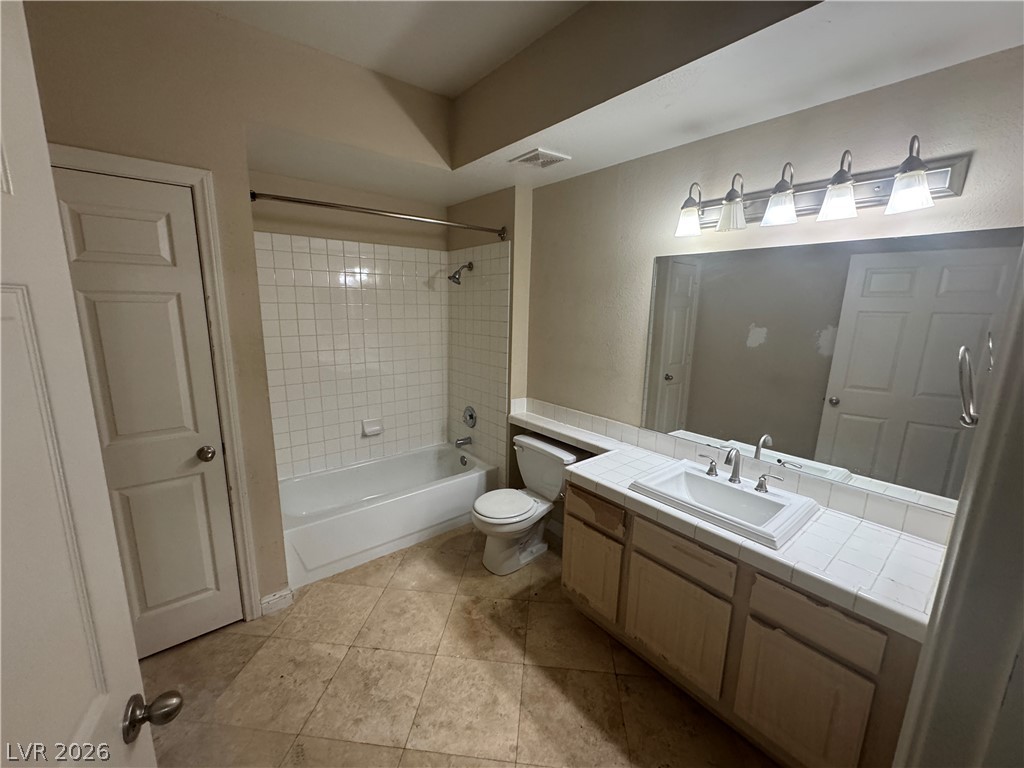 5250 S Rainbow Boulevard 1040