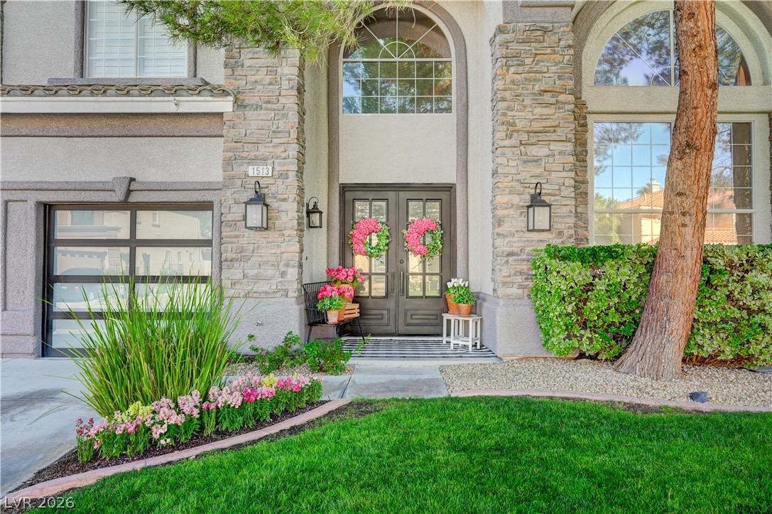 1513 Waterford Falls Avenue