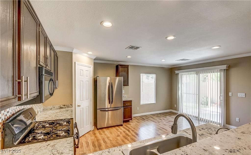Las Vegas, Nevada 89148, United States, 3 Bedrooms Bedrooms, ,3 BathroomsBathrooms,Residential,Active,103506