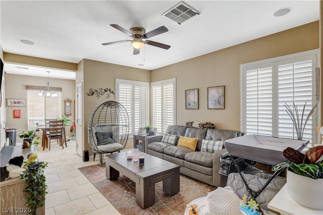 8231 Golden Flowers Street