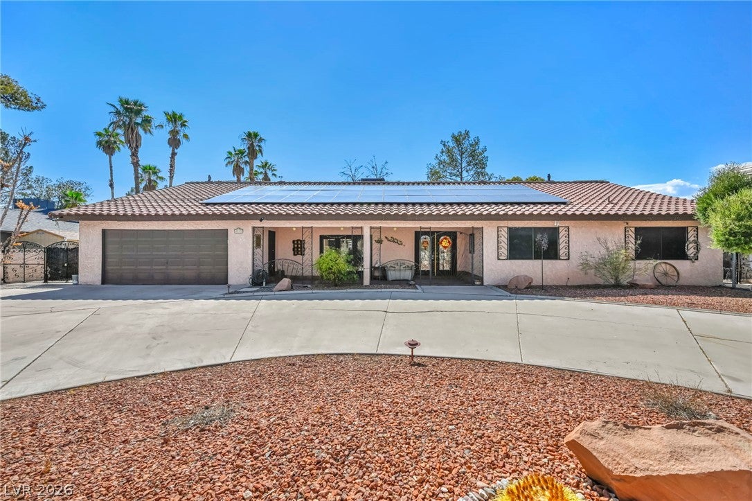 2935 S Torrey Pines Drive