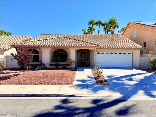 24 MYRTLE BEACH DR, HENDERSON, NV 89074 - Image fbc30e22c1e15b50f5942e852f64cd9a/482720830