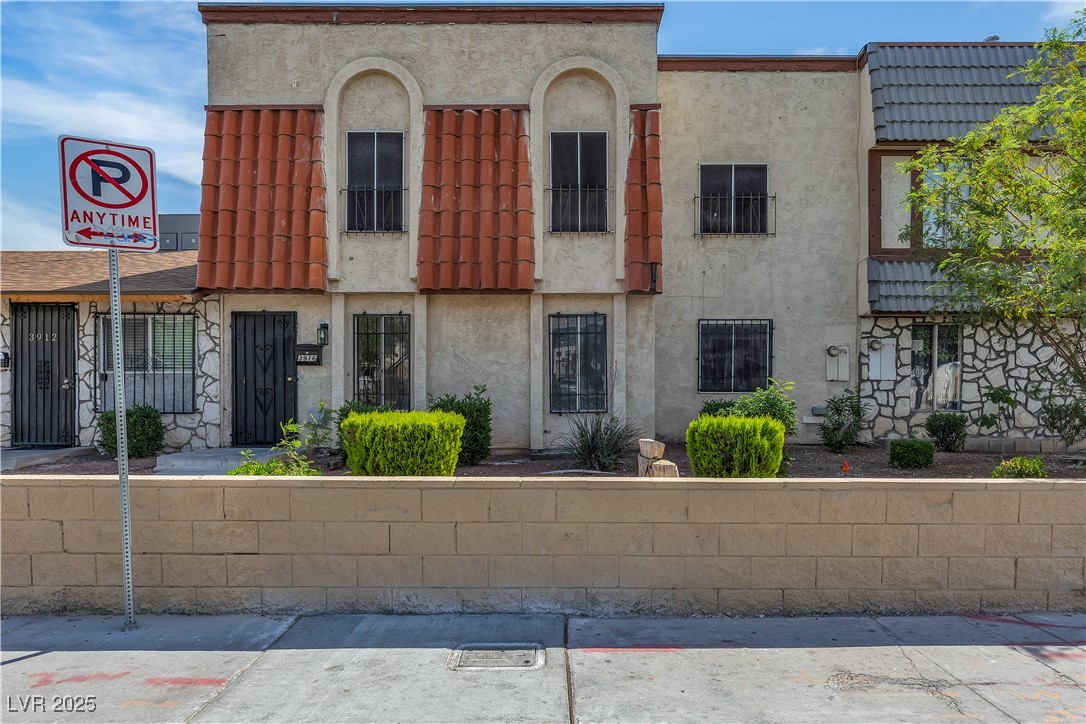 3916 Palos Verdes Street, Las Vegas, Nevada image 3