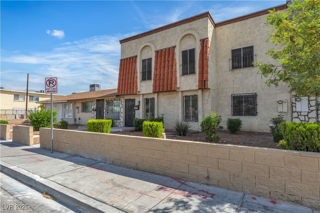 3916 Palos Verdes Street, Las Vegas, Nevada image 4